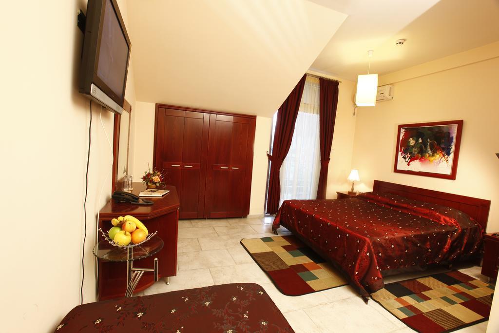 Hotel Luxor Suto Orizari Szoba fotó
